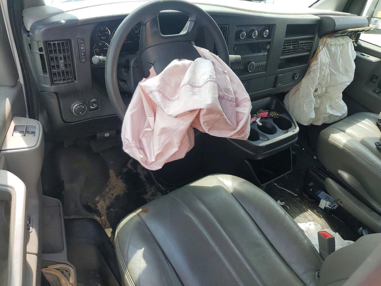 2016 CHEVROLET EXPRESS