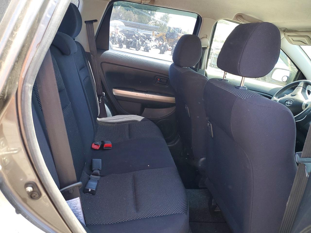 2005 SCION XA