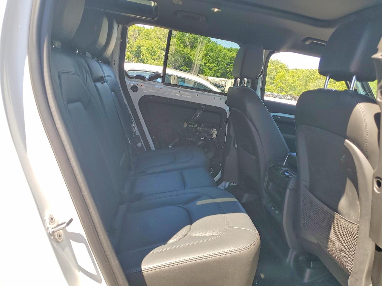 2024 LAND ROVER DEFENDER