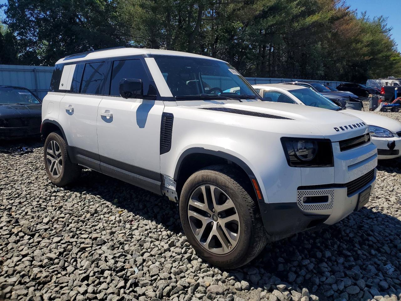 2024 LAND ROVER DEFENDER