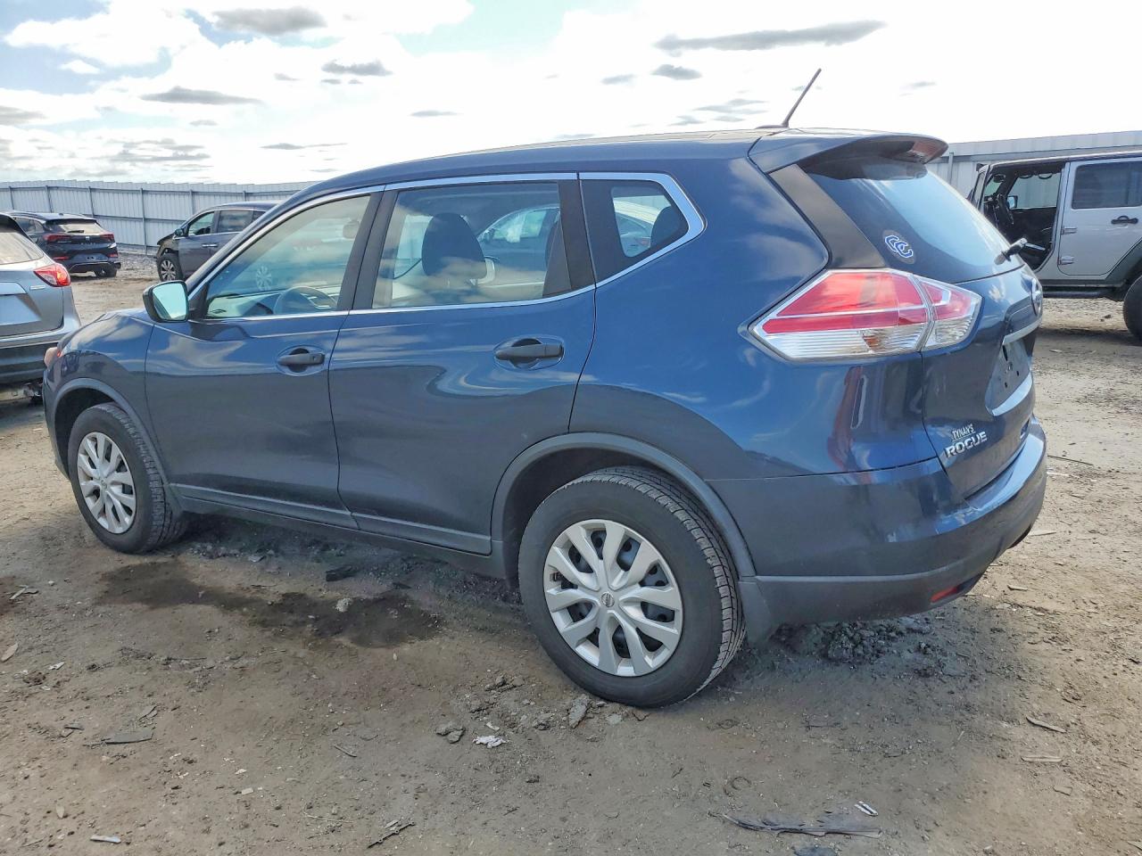 2016 NISSAN ROGUE