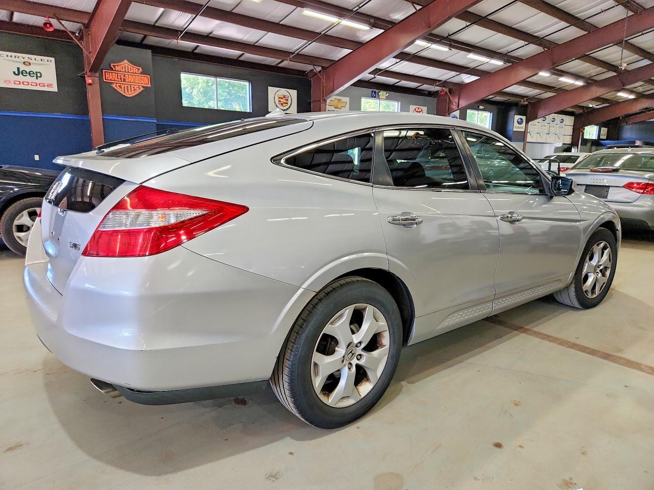 2012 HONDA CROSSTOUR