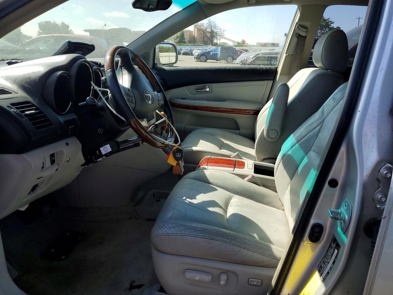 2005 LEXUS RX330