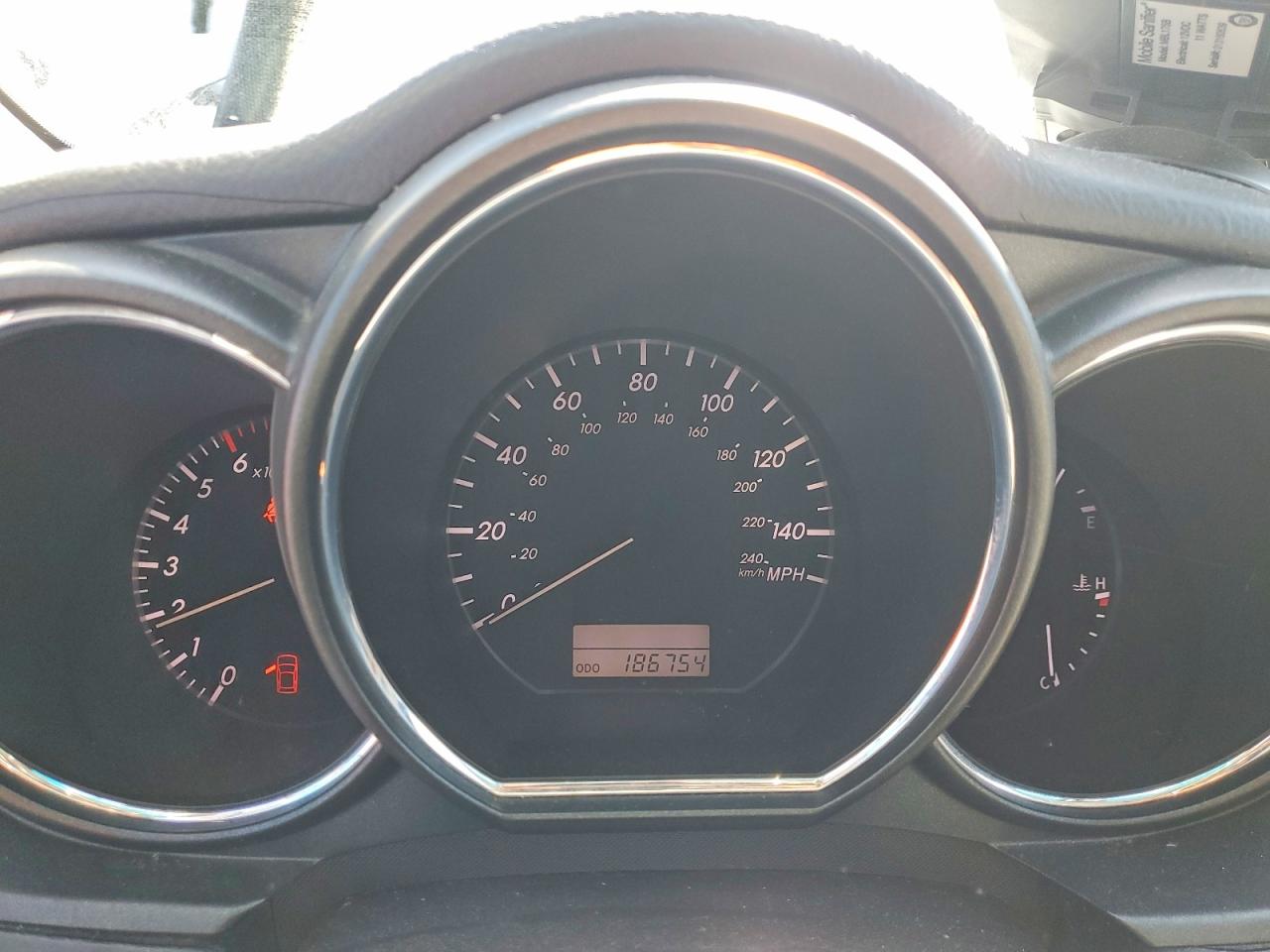 2005 LEXUS RX330
