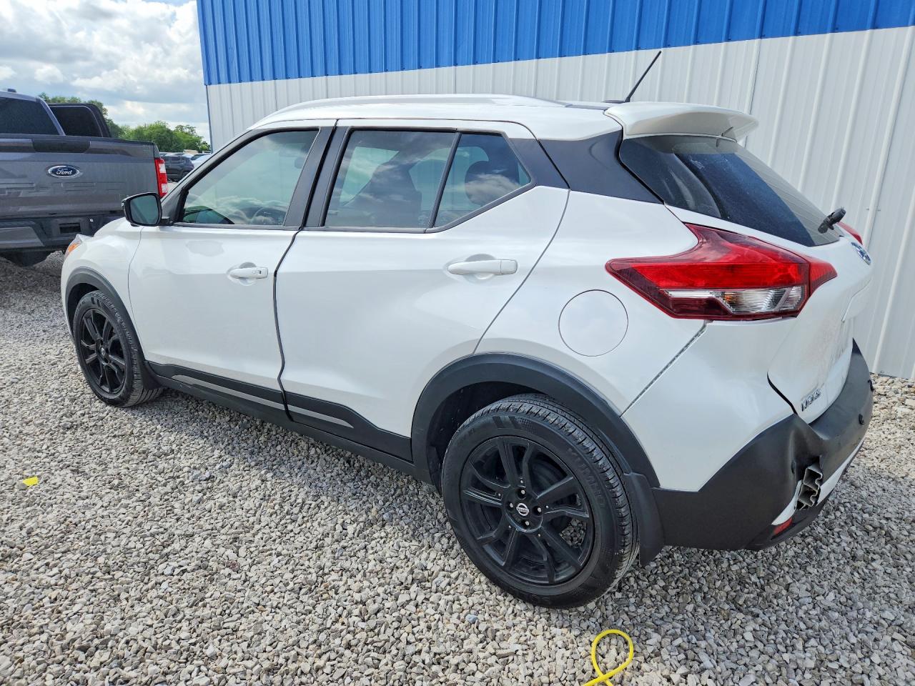2020 NISSAN KICKS