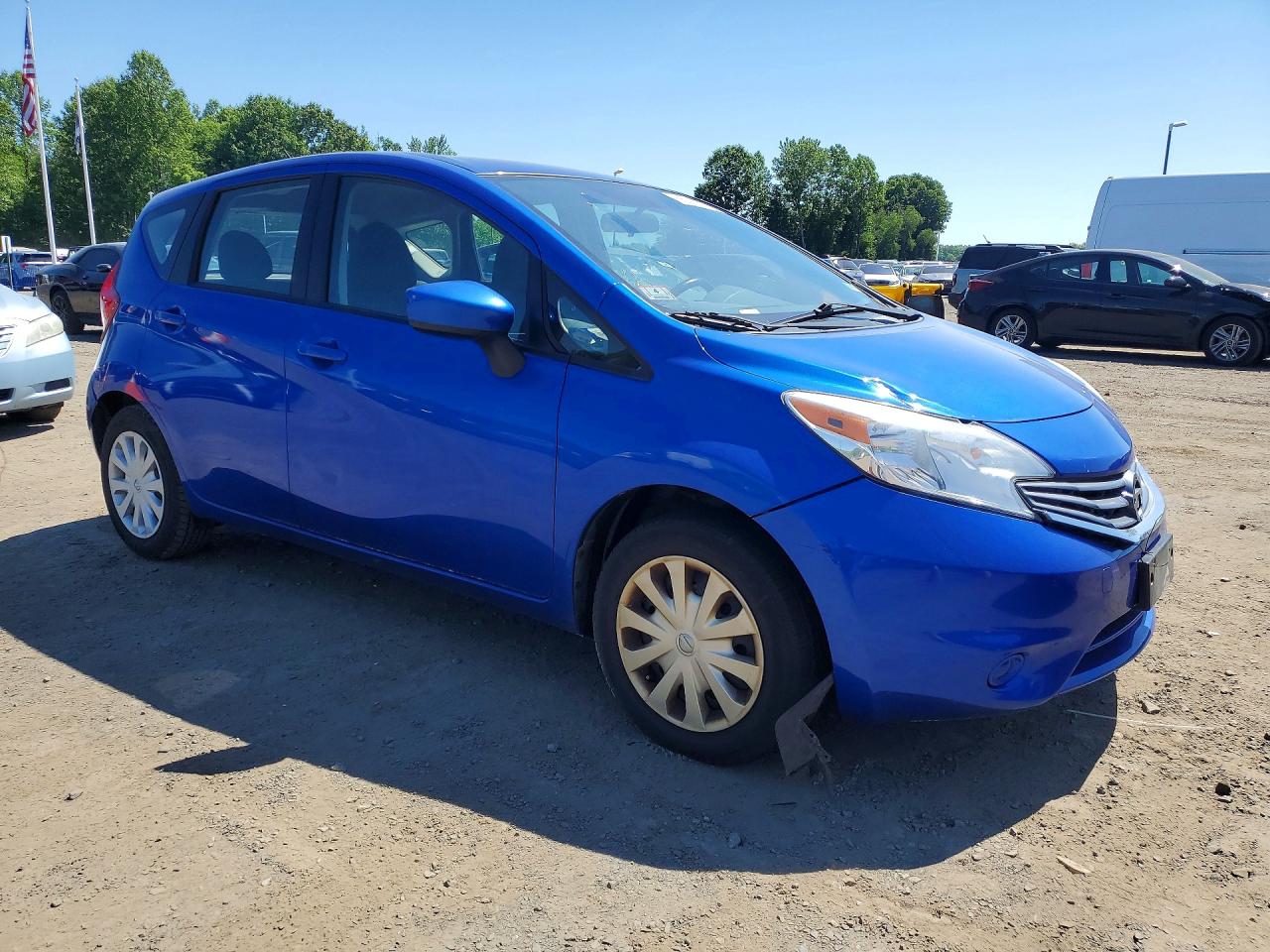 2015 NISSAN VERSA