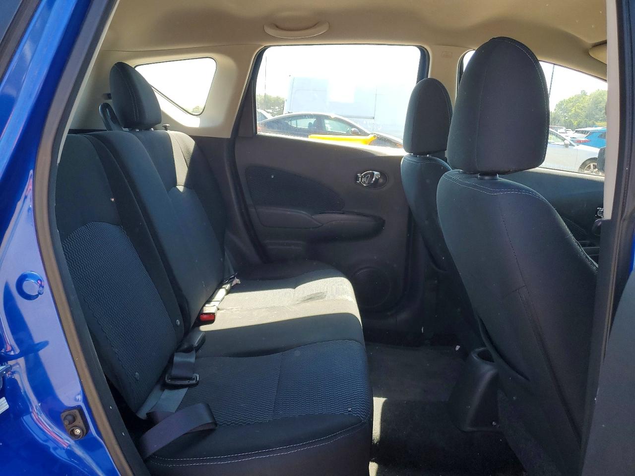 2015 NISSAN VERSA