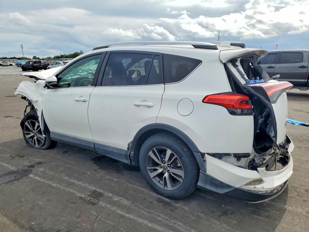 2016 TOYOTA RAV4