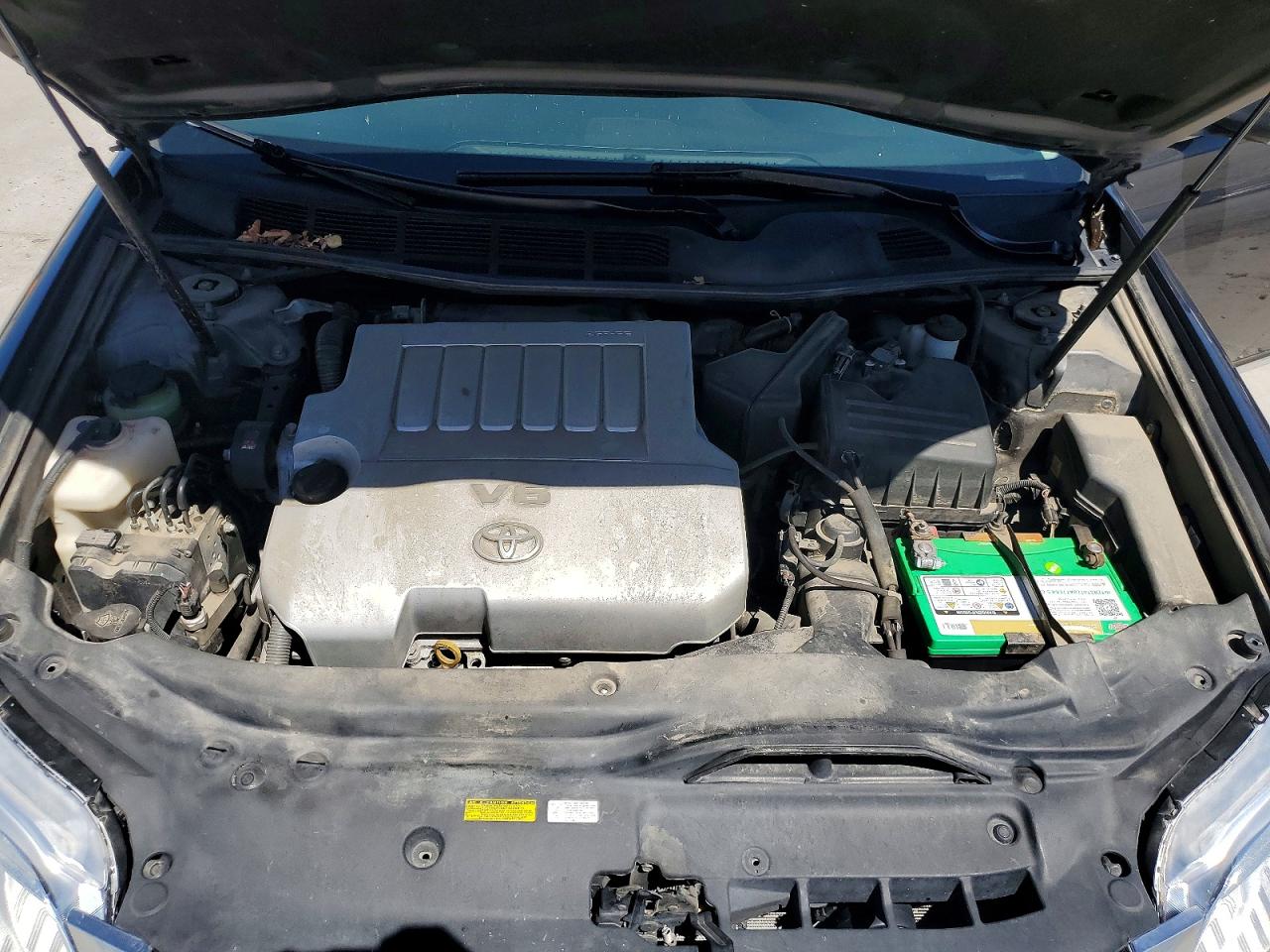 2011 TOYOTA AVALON