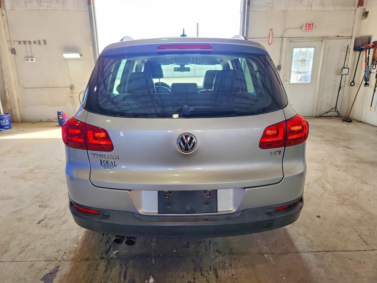 2016 VOLKSWAGEN TIGUAN