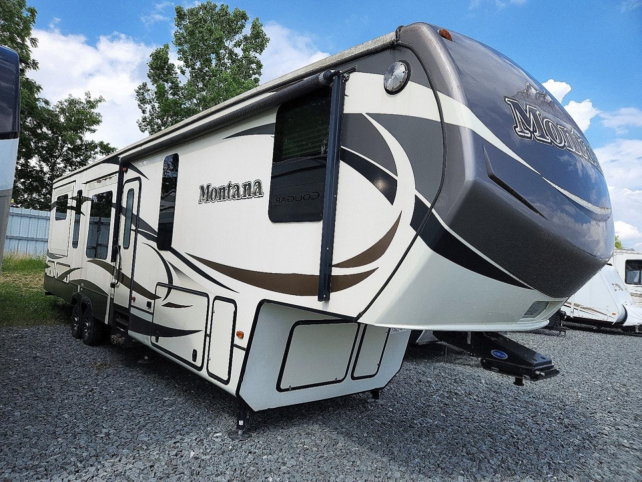 2015 MONTANA TRVL TRL
