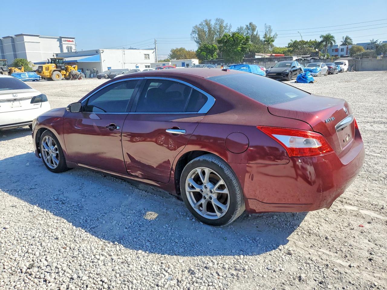 2010 NISSAN MAXIMA