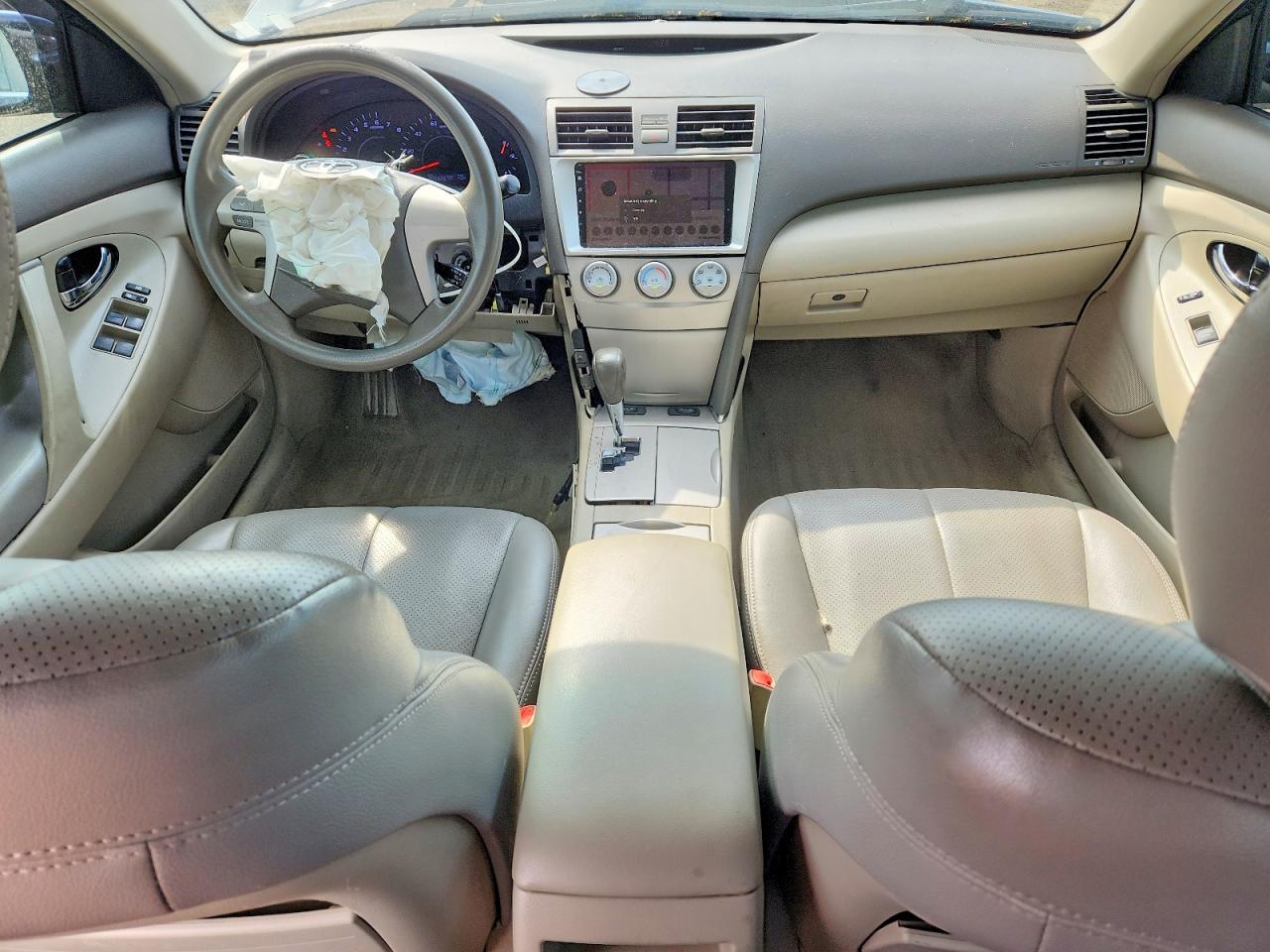 2011 TOYOTA CAMRY