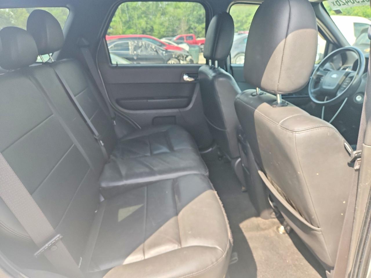 2011 FORD ESCAPE
