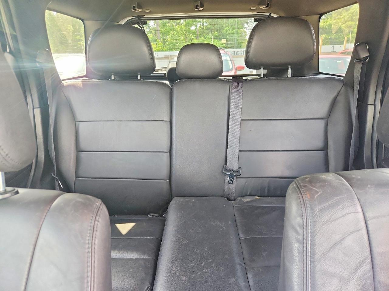 2011 FORD ESCAPE