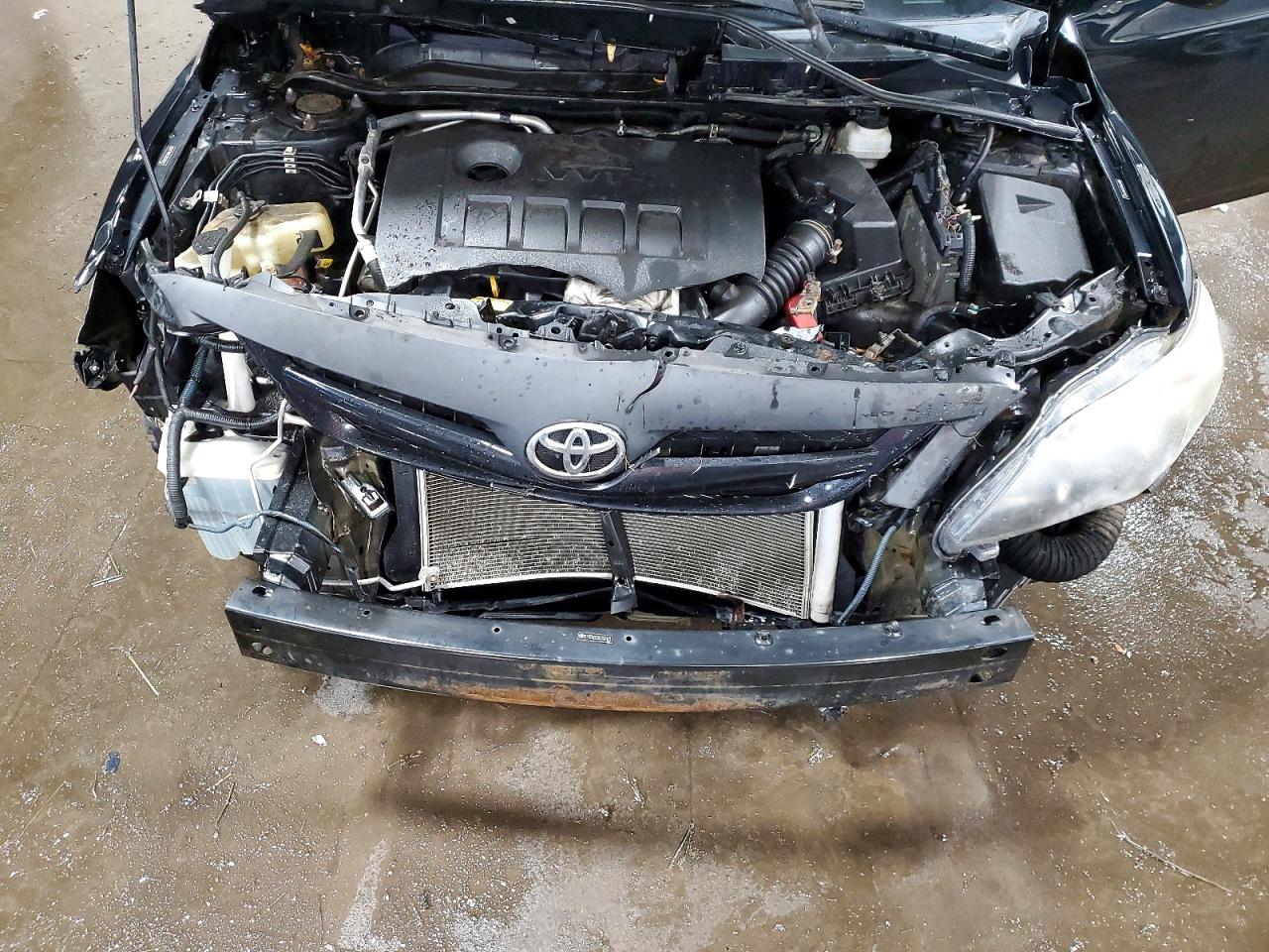 2011 TOYOTA COROLLA