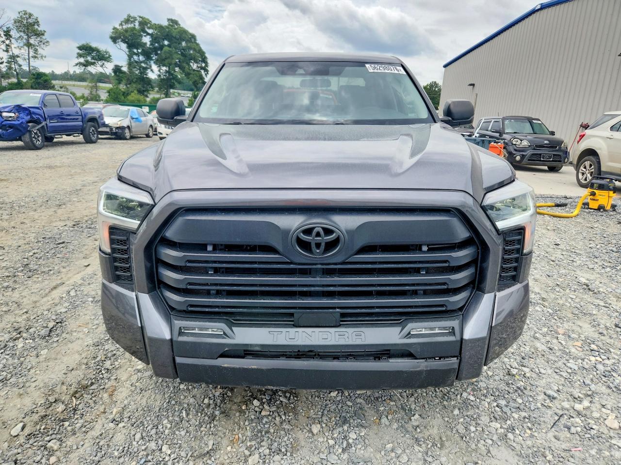 2022 TOYOTA TUNDRA