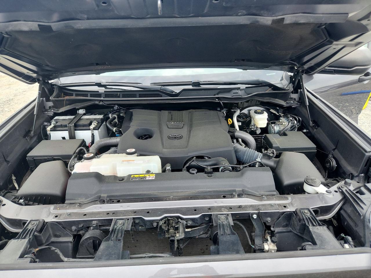 2022 TOYOTA TUNDRA