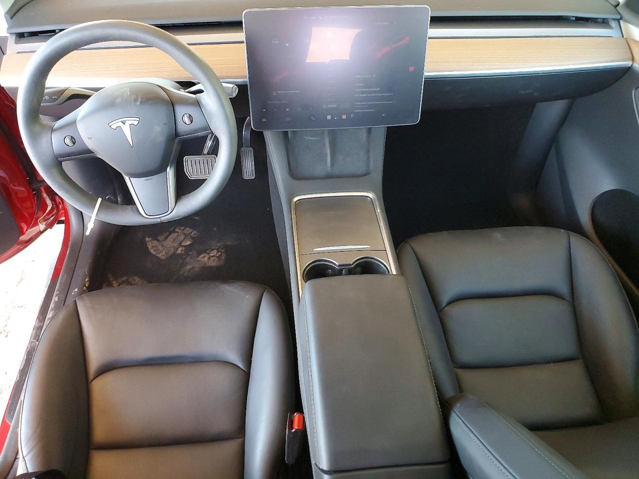 2025 TESLA MODEL Y