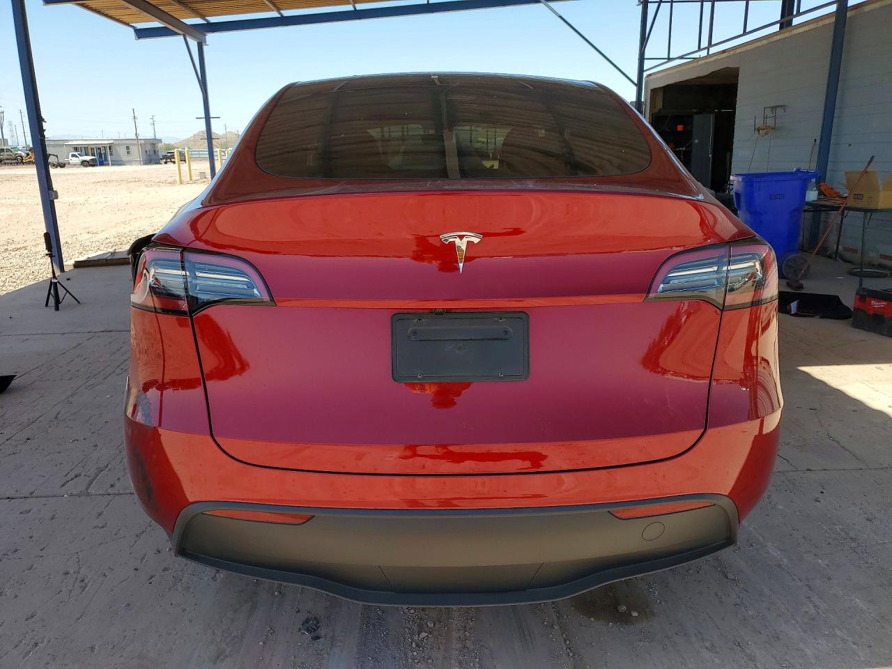 2025 TESLA MODEL Y