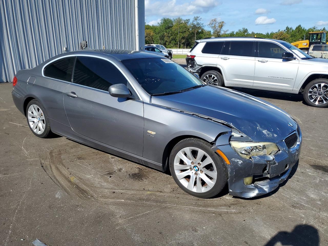 2011 BMW 3 SERIES