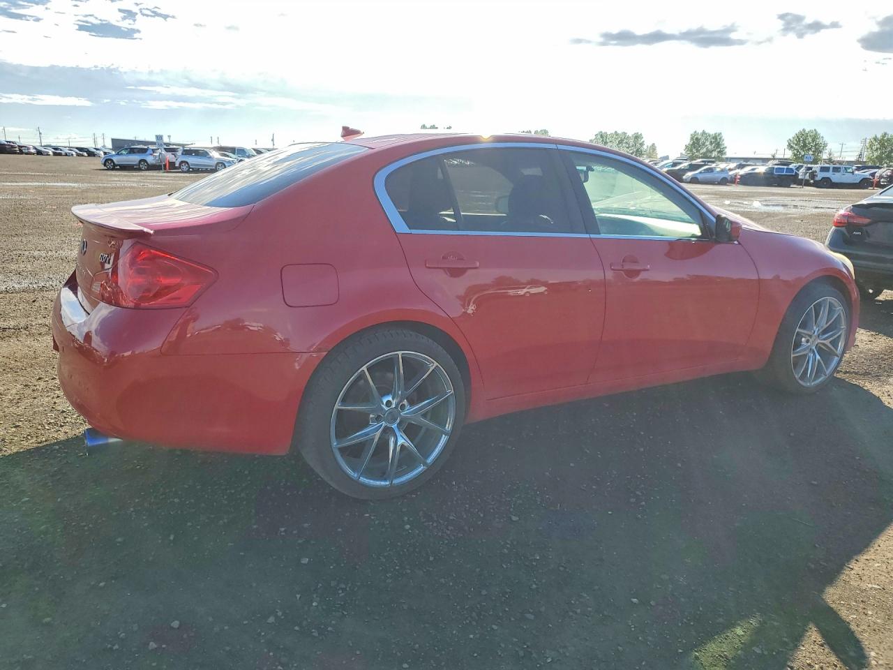 2013 INFINITI G37