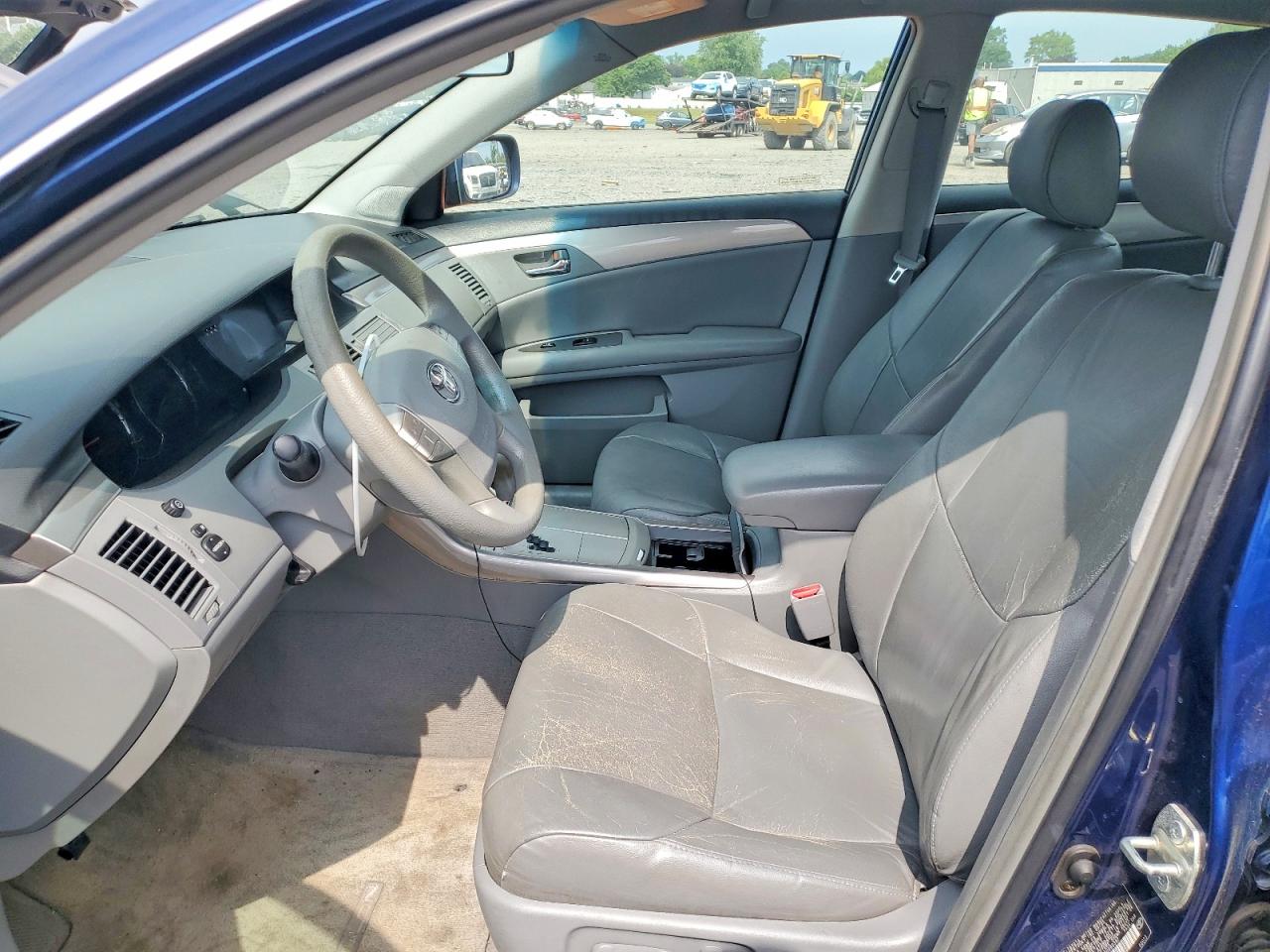 2006 TOYOTA AVALON