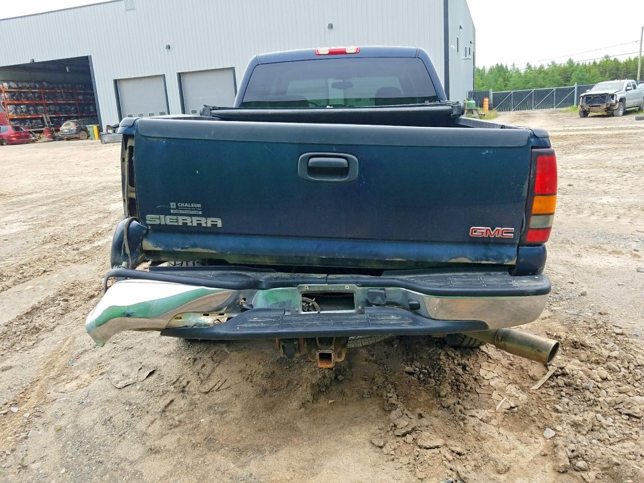 2005 GMC SIERRA