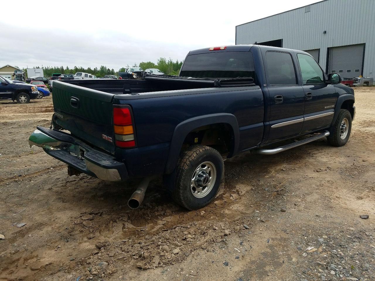 2005 GMC SIERRA