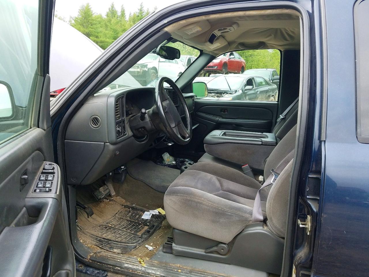 2005 GMC SIERRA