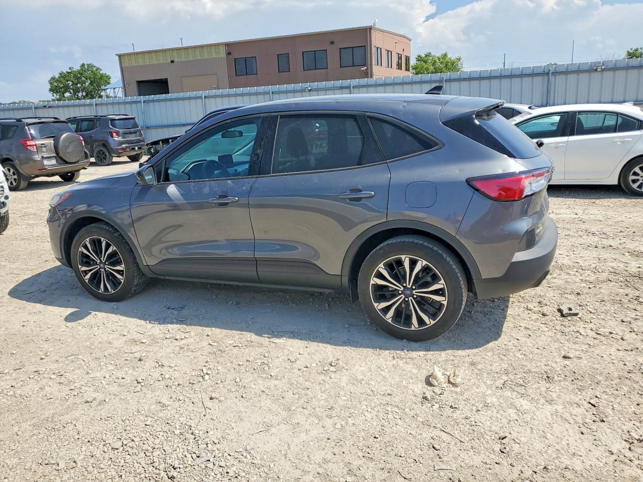 2021 FORD ESCAPE
