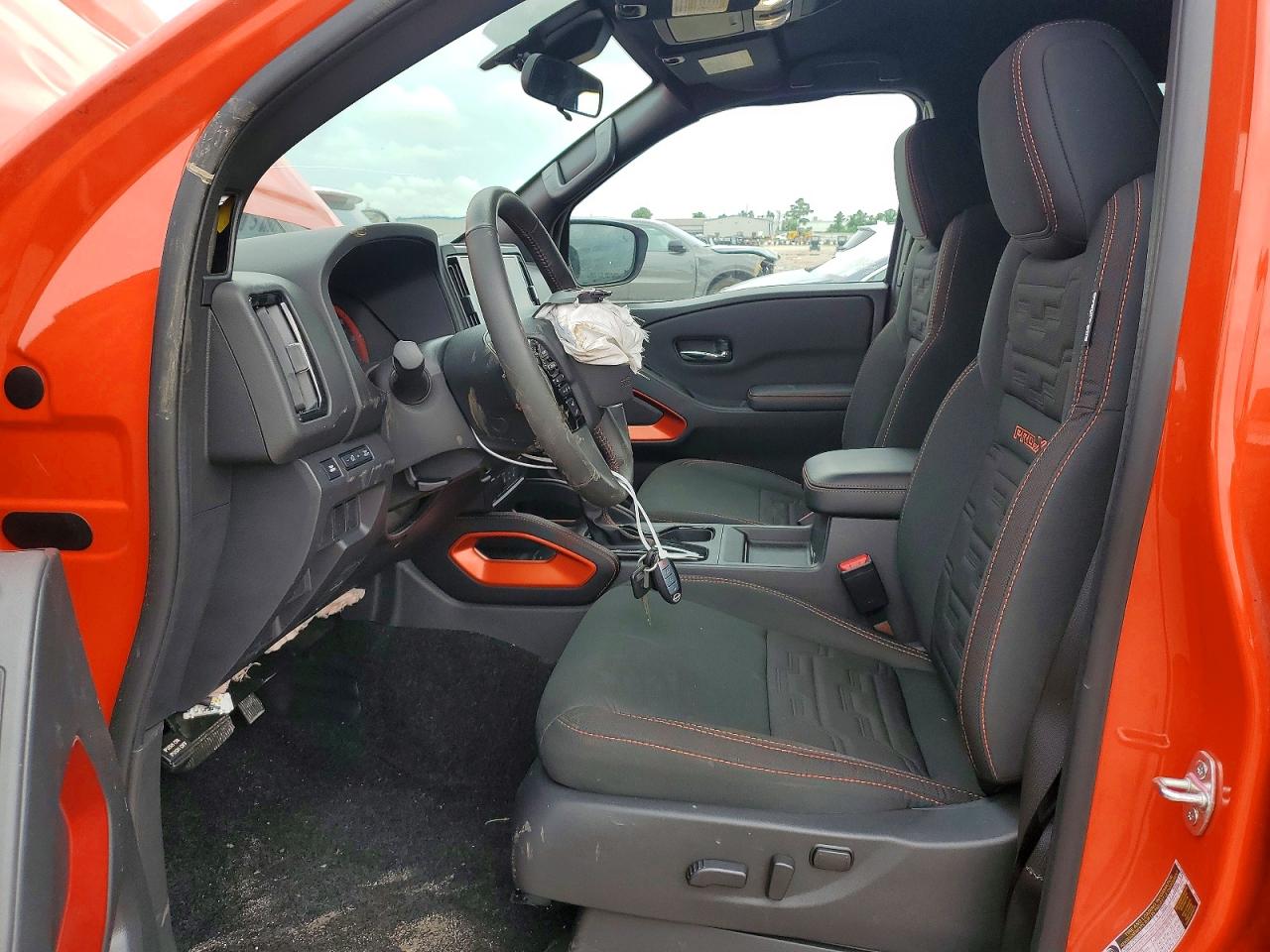 2025 NISSAN FRONTIER