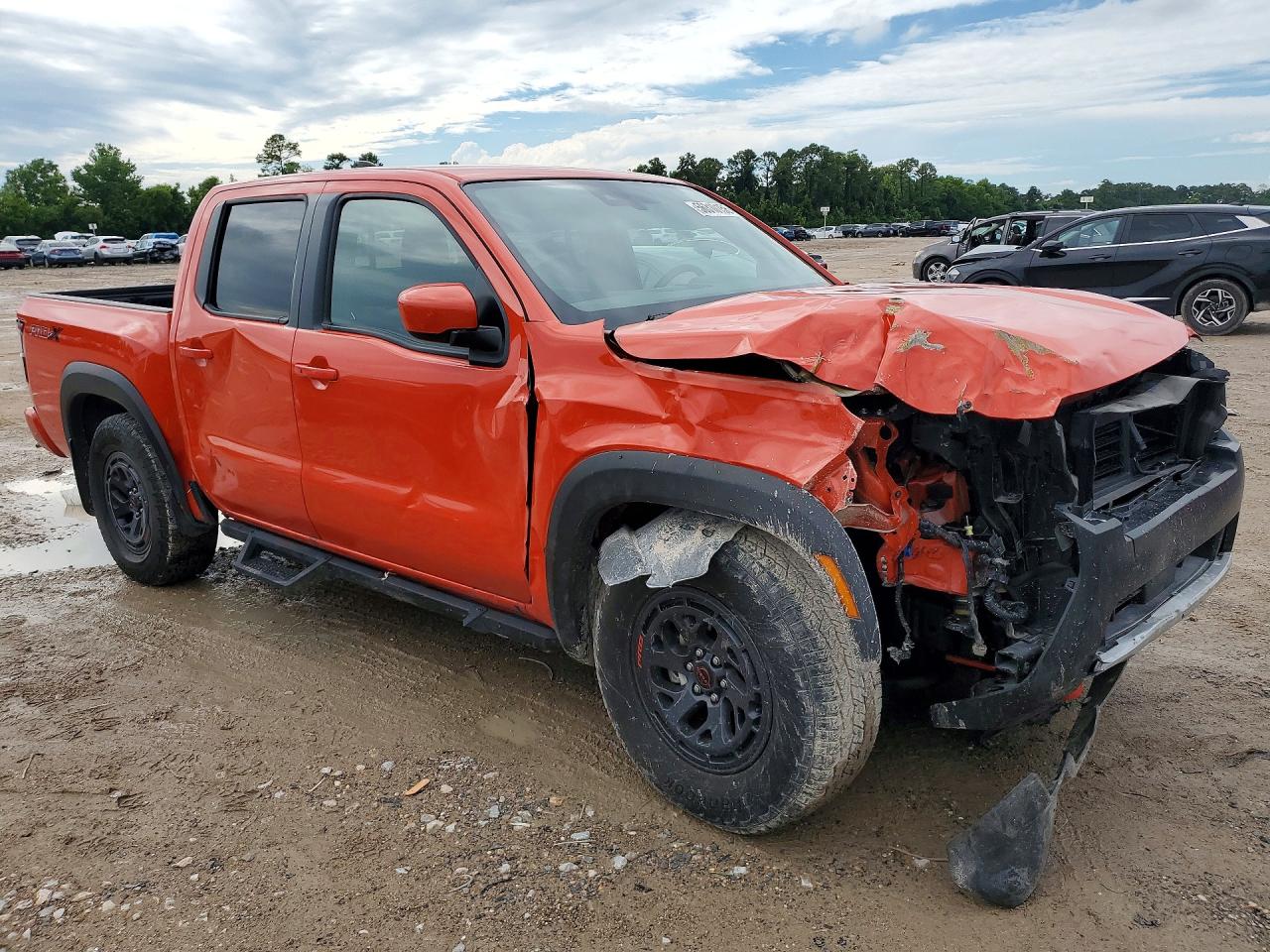 2025 NISSAN FRONTIER