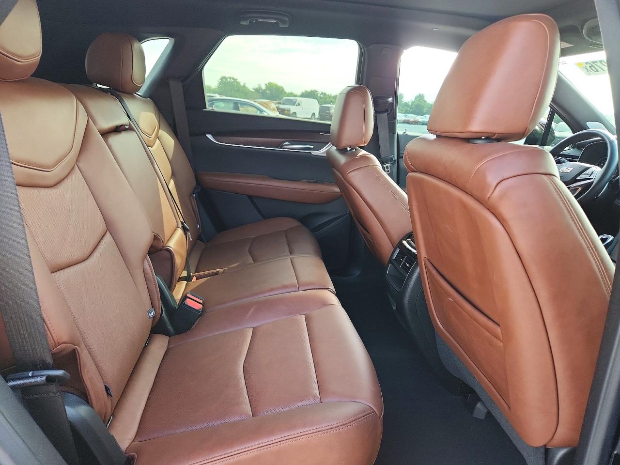 2025 CADILLAC XT5