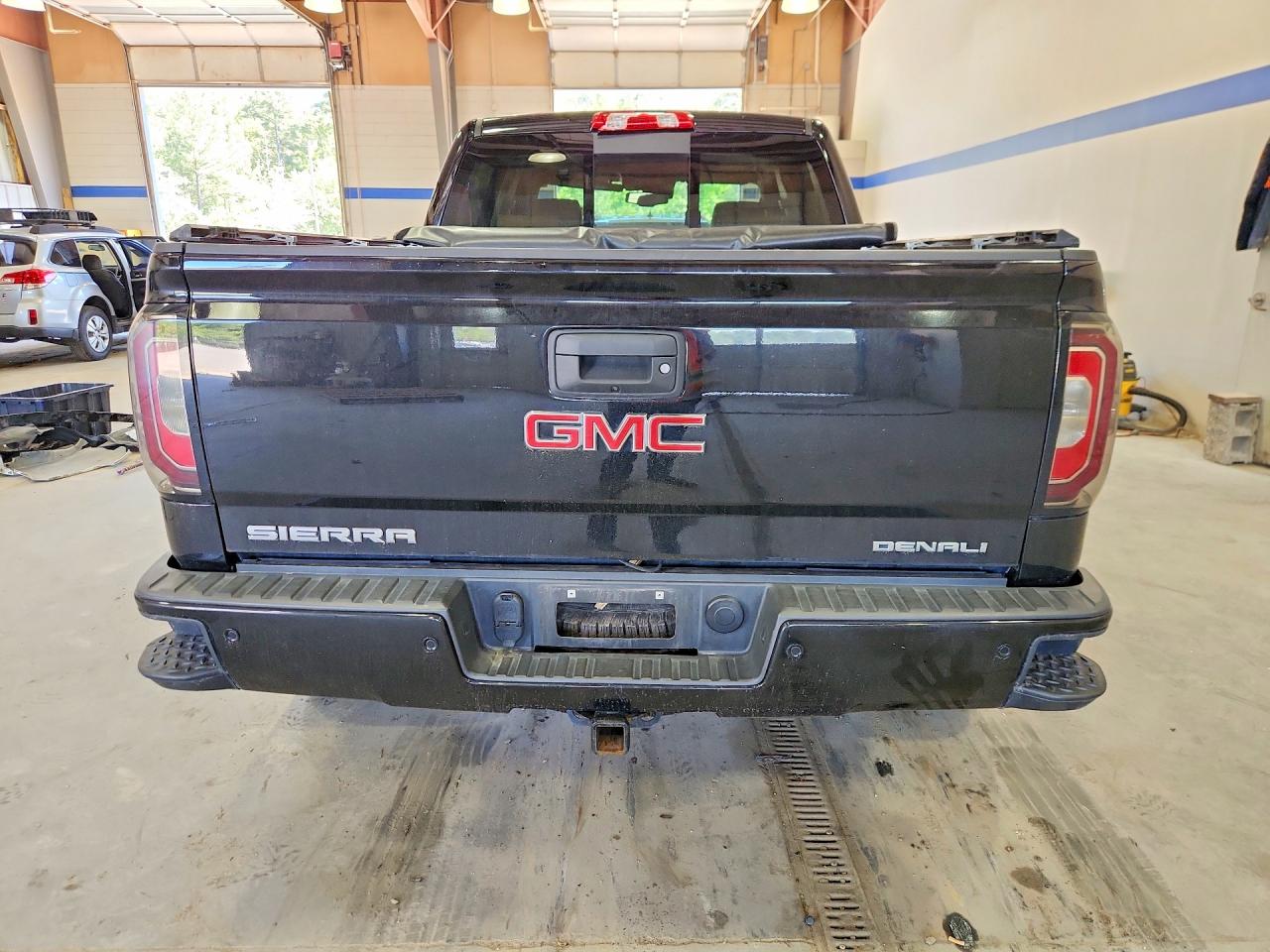 2018 GMC SIERRA