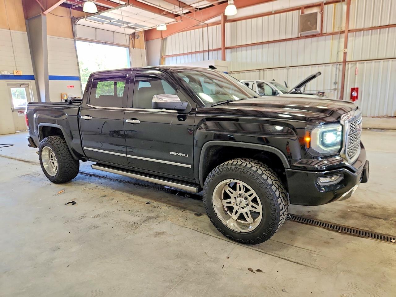 2018 GMC SIERRA