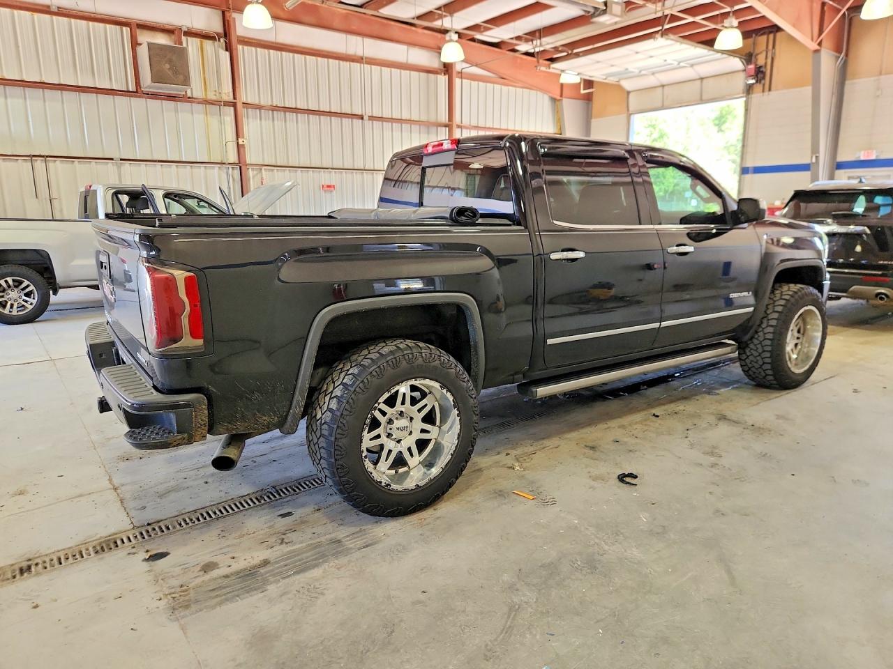 2018 GMC SIERRA