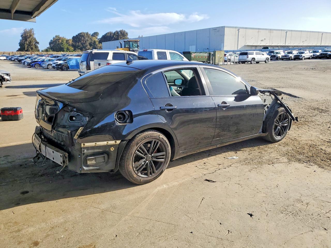 2013 INFINITI G37