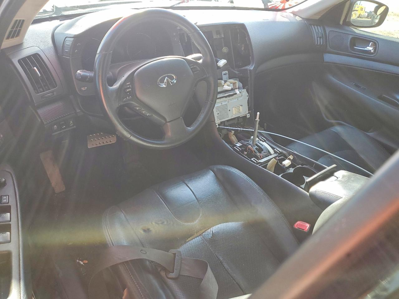 2013 INFINITI G37