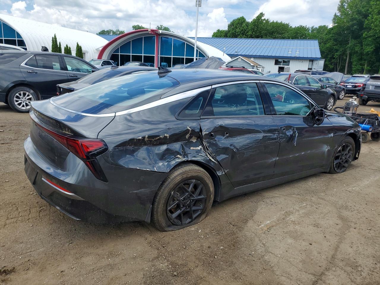 2025 KIA K5