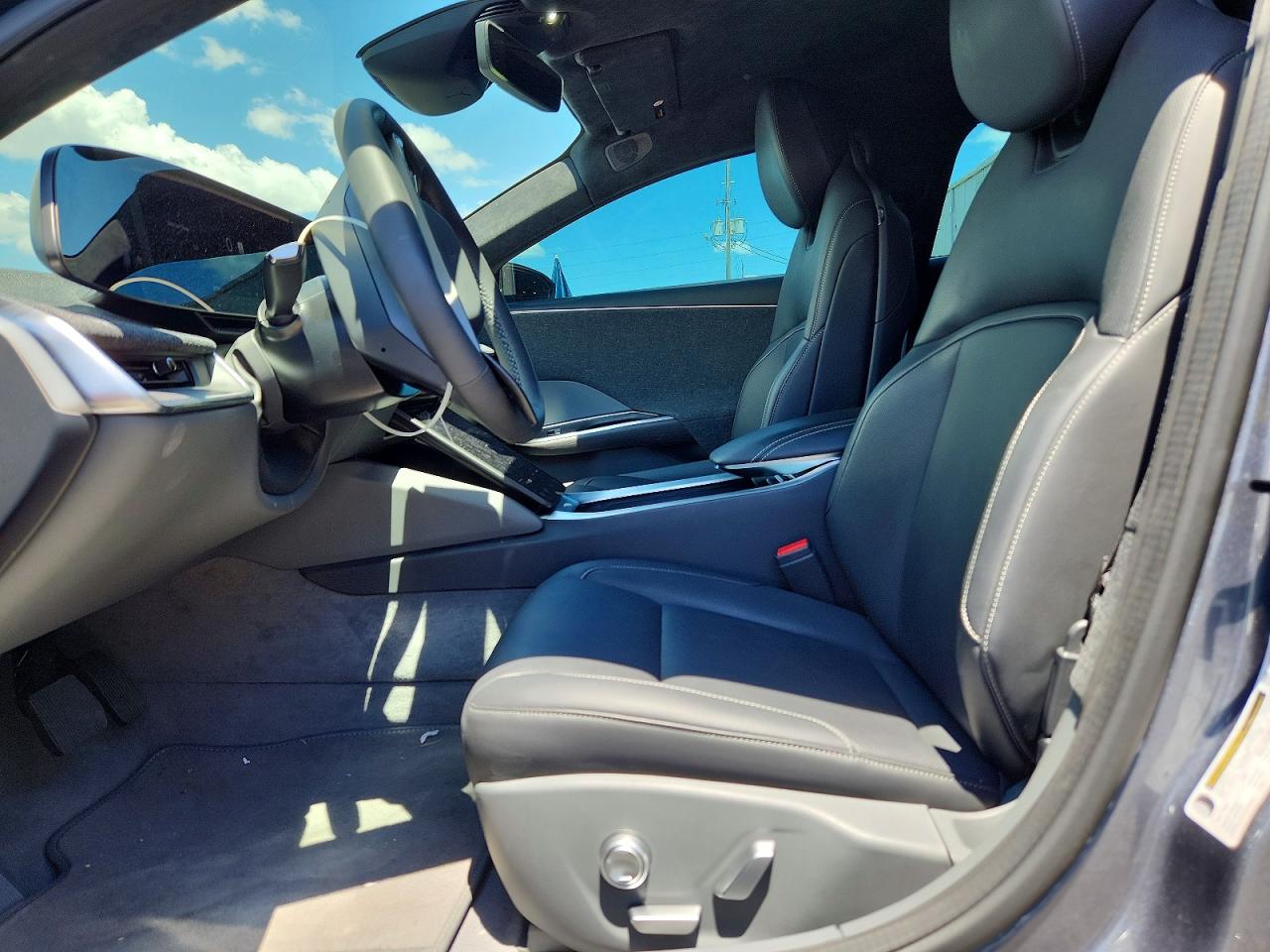 2023 LUCID MOTORS AIR