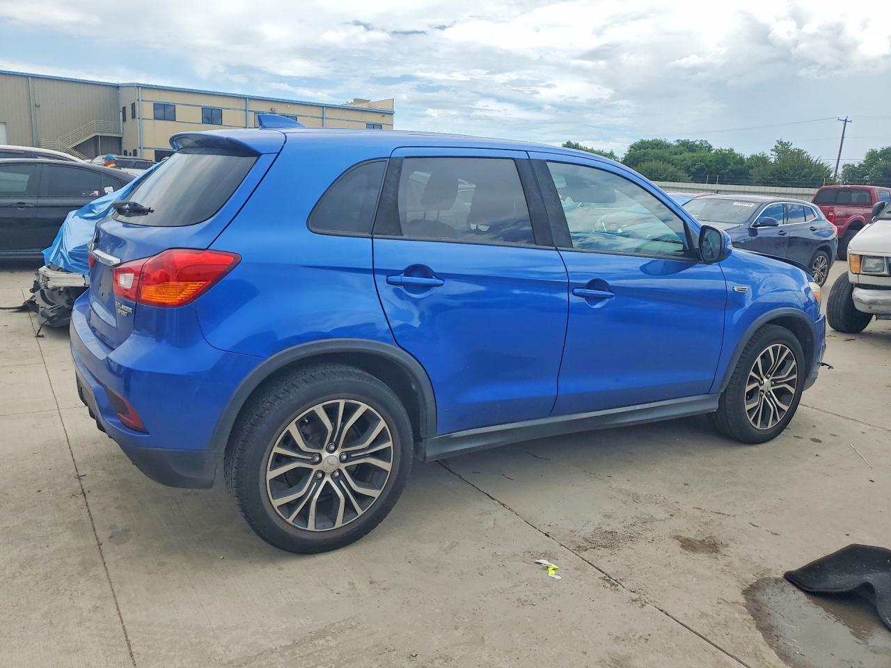 2019 MITSUBISHI OUTLANDER
