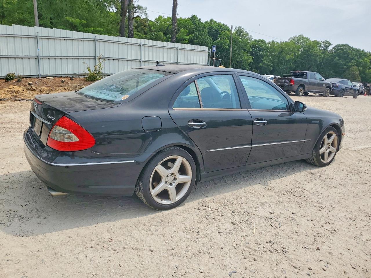 2009 MERCEDES-BENZ E-CLASS