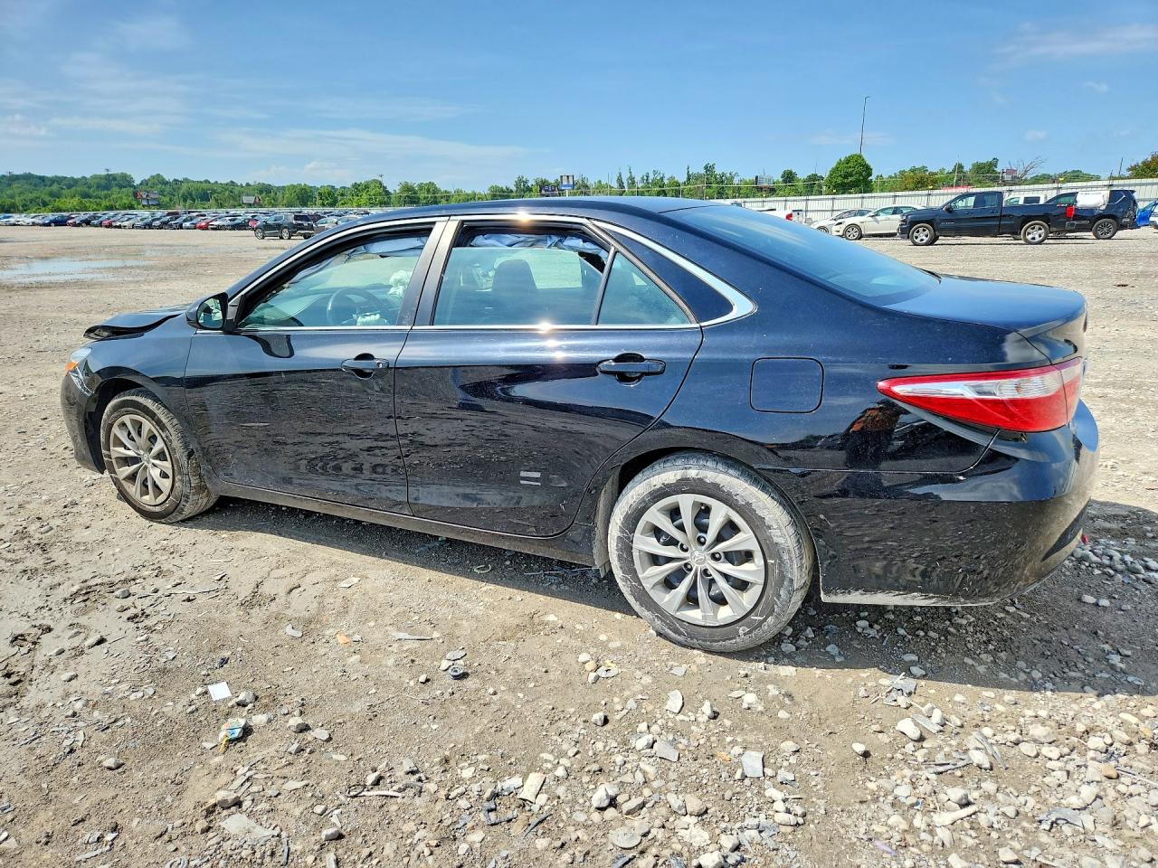 2017 TOYOTA CAMRY