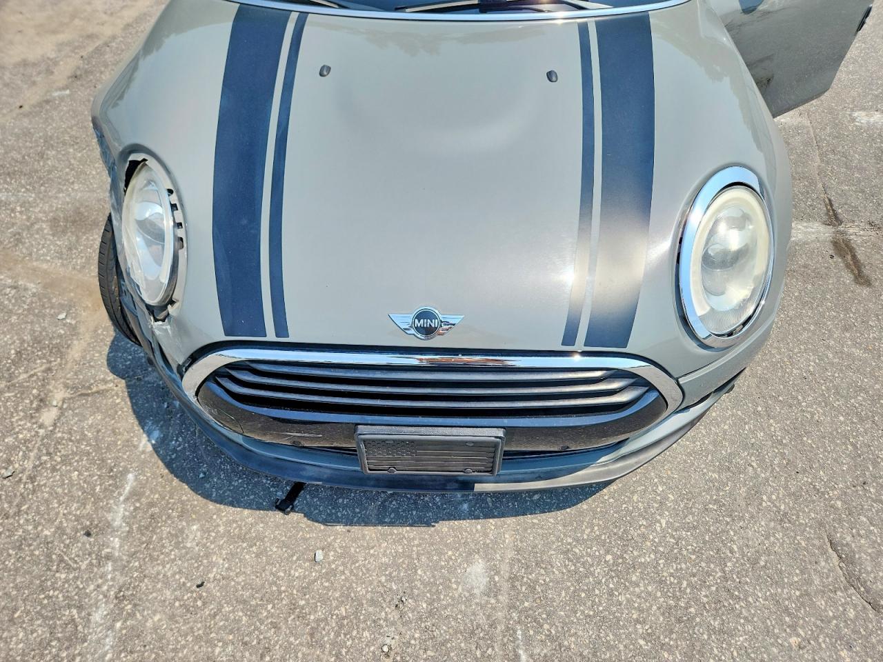 2018 MINI COOPER