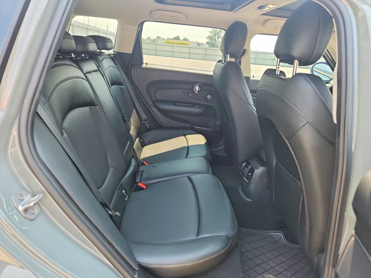 2018 MINI COOPER