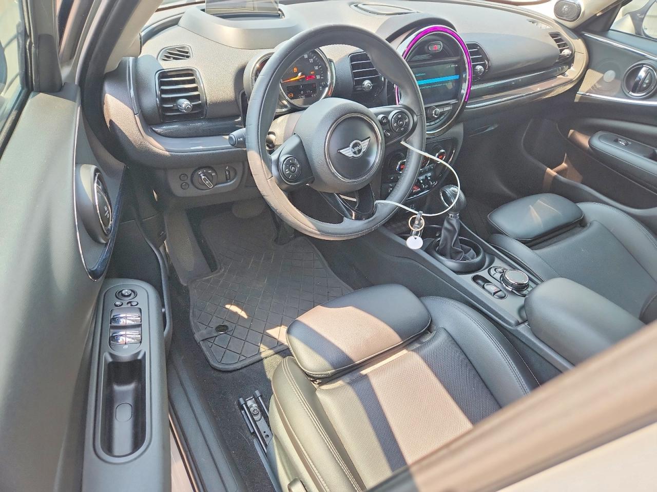 2018 MINI COOPER