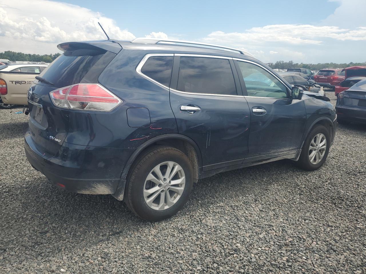 2015 NISSAN ROGUE