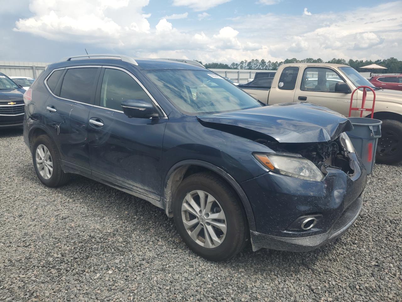 2015 NISSAN ROGUE