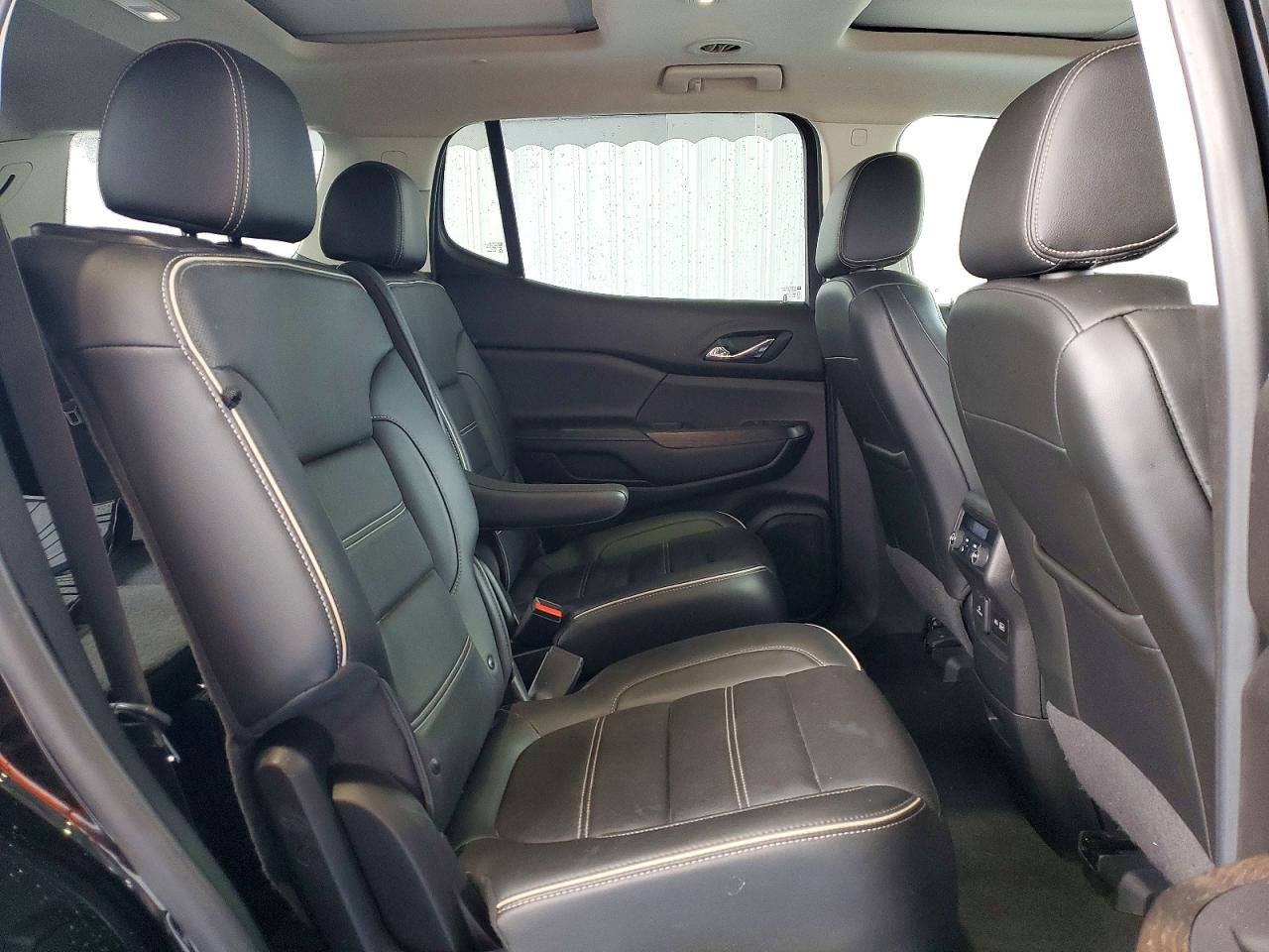 2022 GMC ACADIA DEN